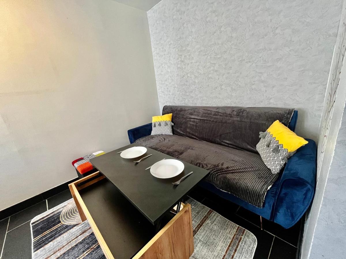Studios Au Quartier Pavillonnaire Rue D Ambert Orleans Bagian luar foto