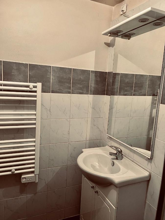 Studios Au Quartier Pavillonnaire Rue D Ambert Orleans Bagian luar foto