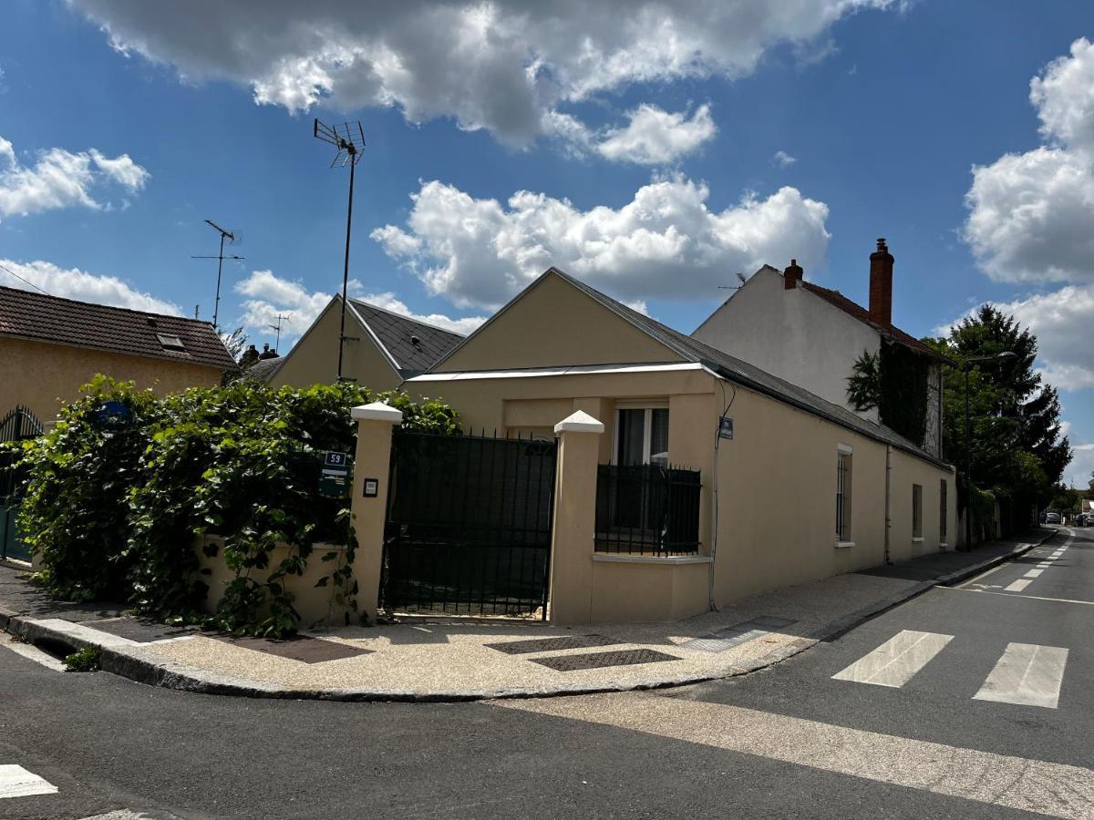 Studios Au Quartier Pavillonnaire Rue D Ambert Orleans Bagian luar foto